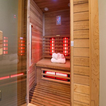Buiten Pekelinge - Panorama Lodge オーストカペッレ エクステリア 写真